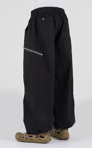 1. "HOMUBOI" Adjustable Big Pants