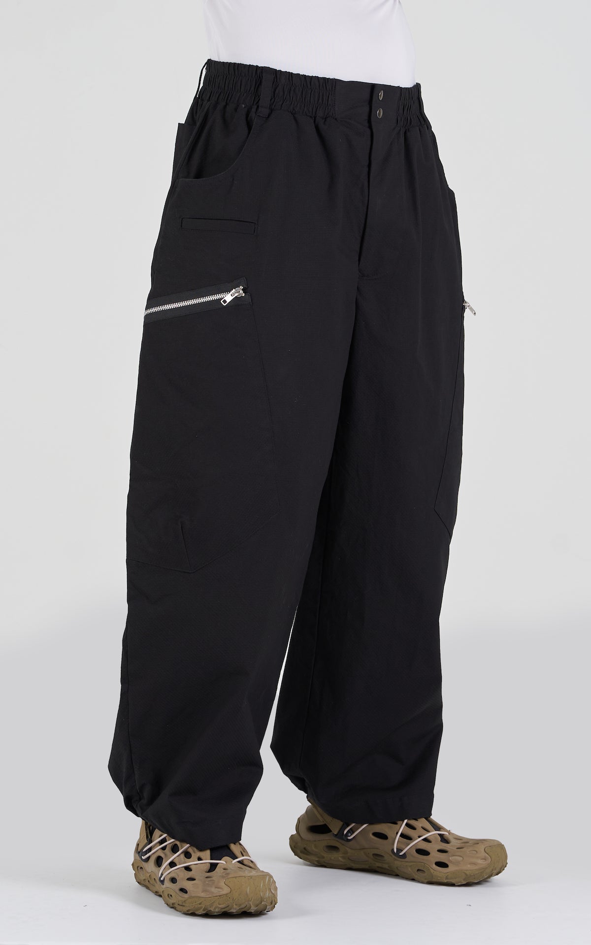 1. "HOMUBOI" Adjustable Big Pants