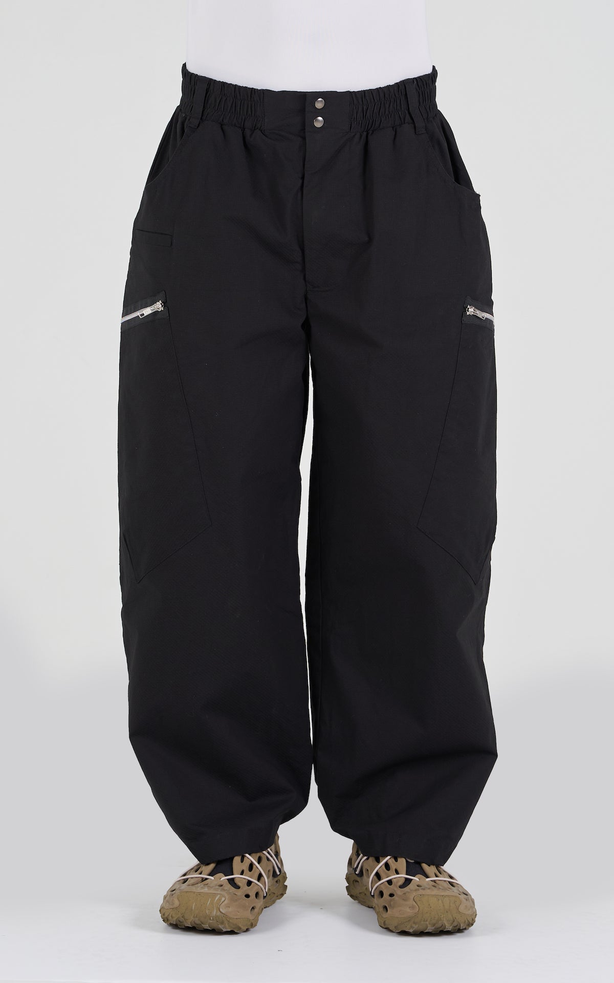 1. "HOMUBOI" Adjustable Big Pants