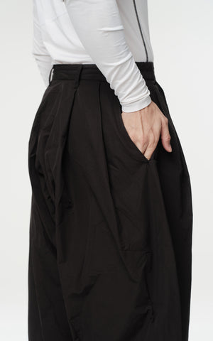 1. "YESCHEF" Cropped Wide Skirt Pants