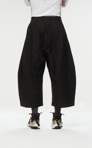 1. "YESCHEF" Cropped Wide Skirt Pants