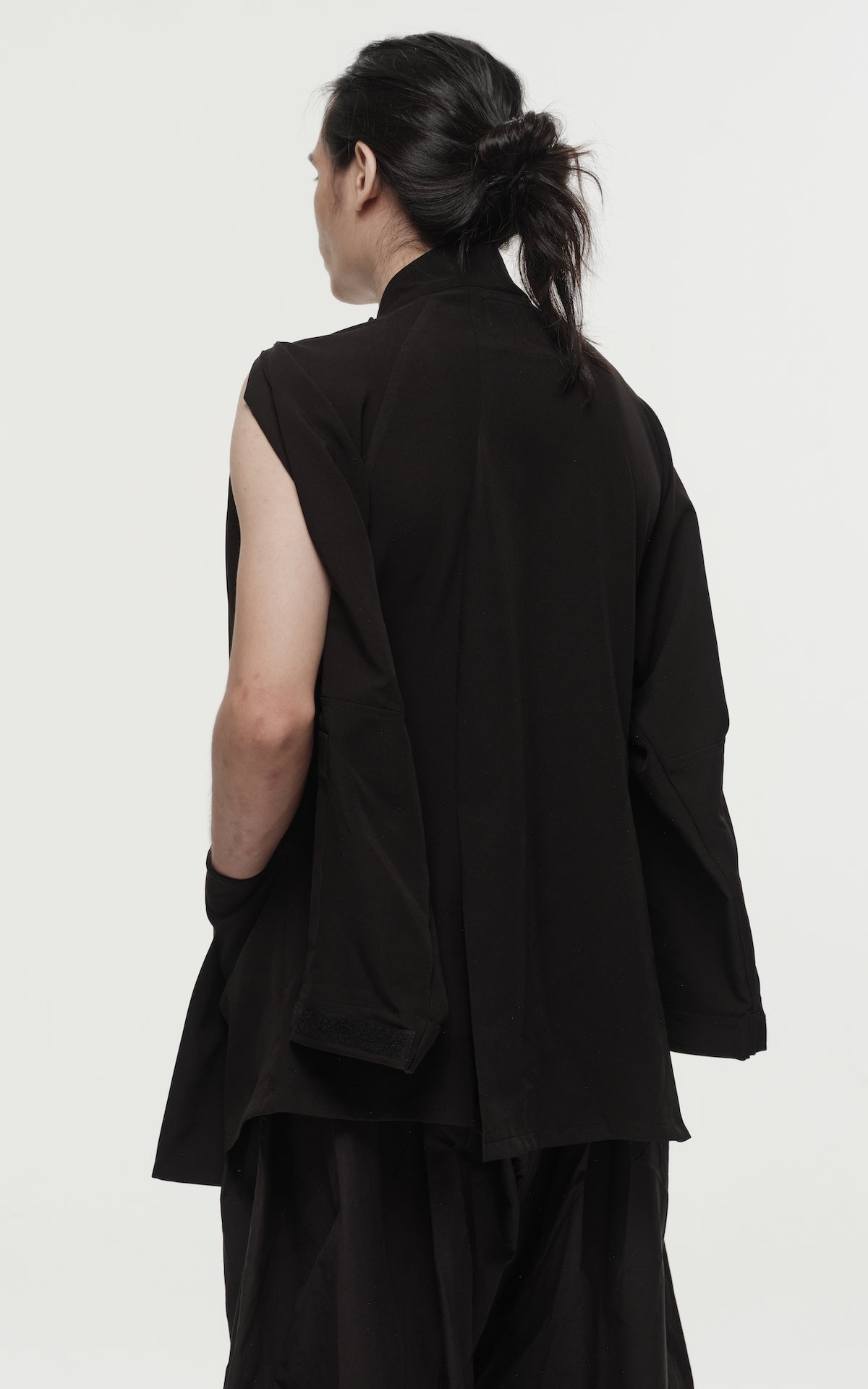 1. "PROTRUDE" 4 Way-Stretch Dual Mode Jacket