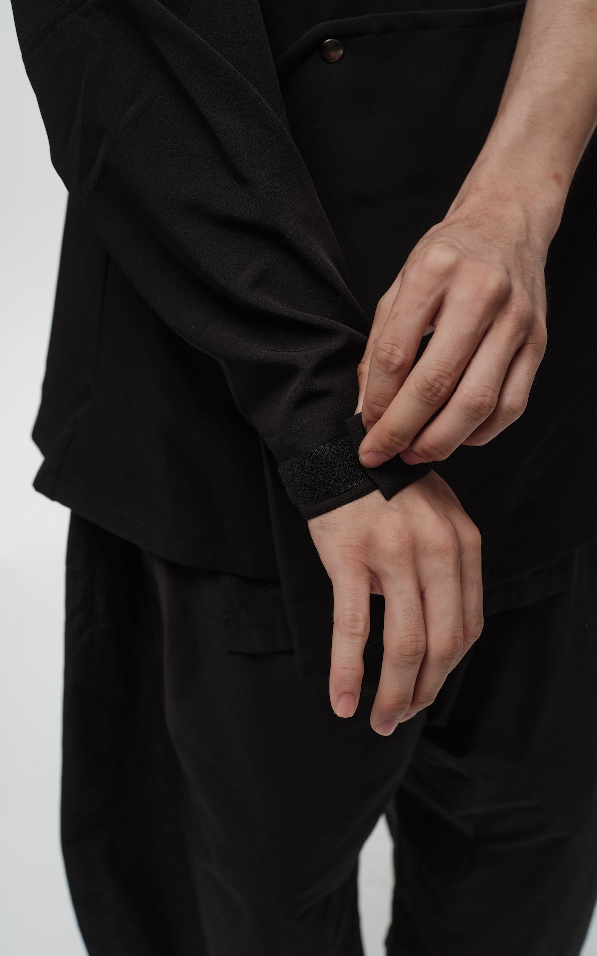 1. "PROTRUDE" 4 Way-Stretch Dual Mode Jacket