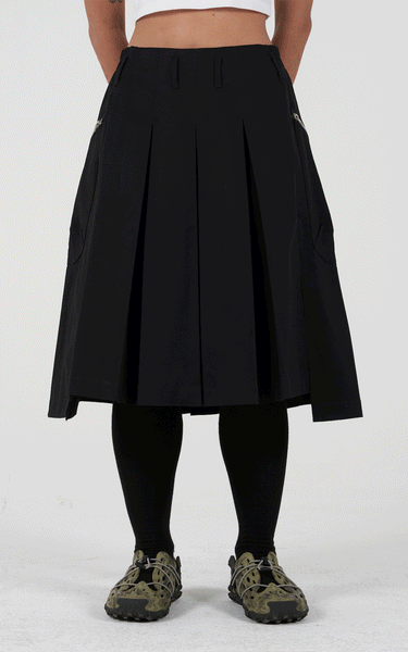 スカート THEREDTHREAD G Tech Jumpskirt 1. 