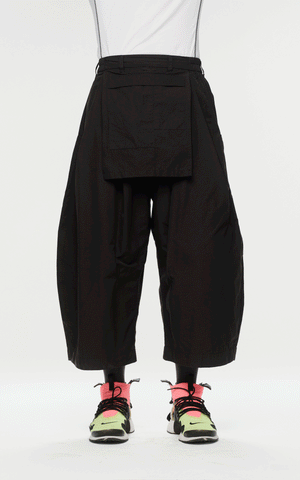 1. "YESCHEF" Cropped Wide Skirt Pants