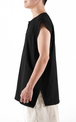 1. "FRONTIER" Sleeveless Muscle Shirt