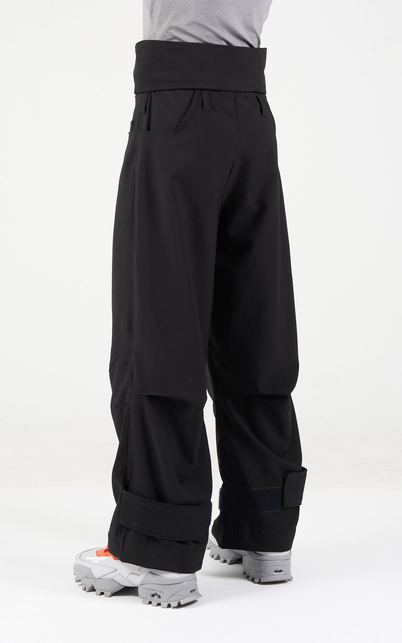 1. "CANOPY" 4 Way Stretch Parachute Pants