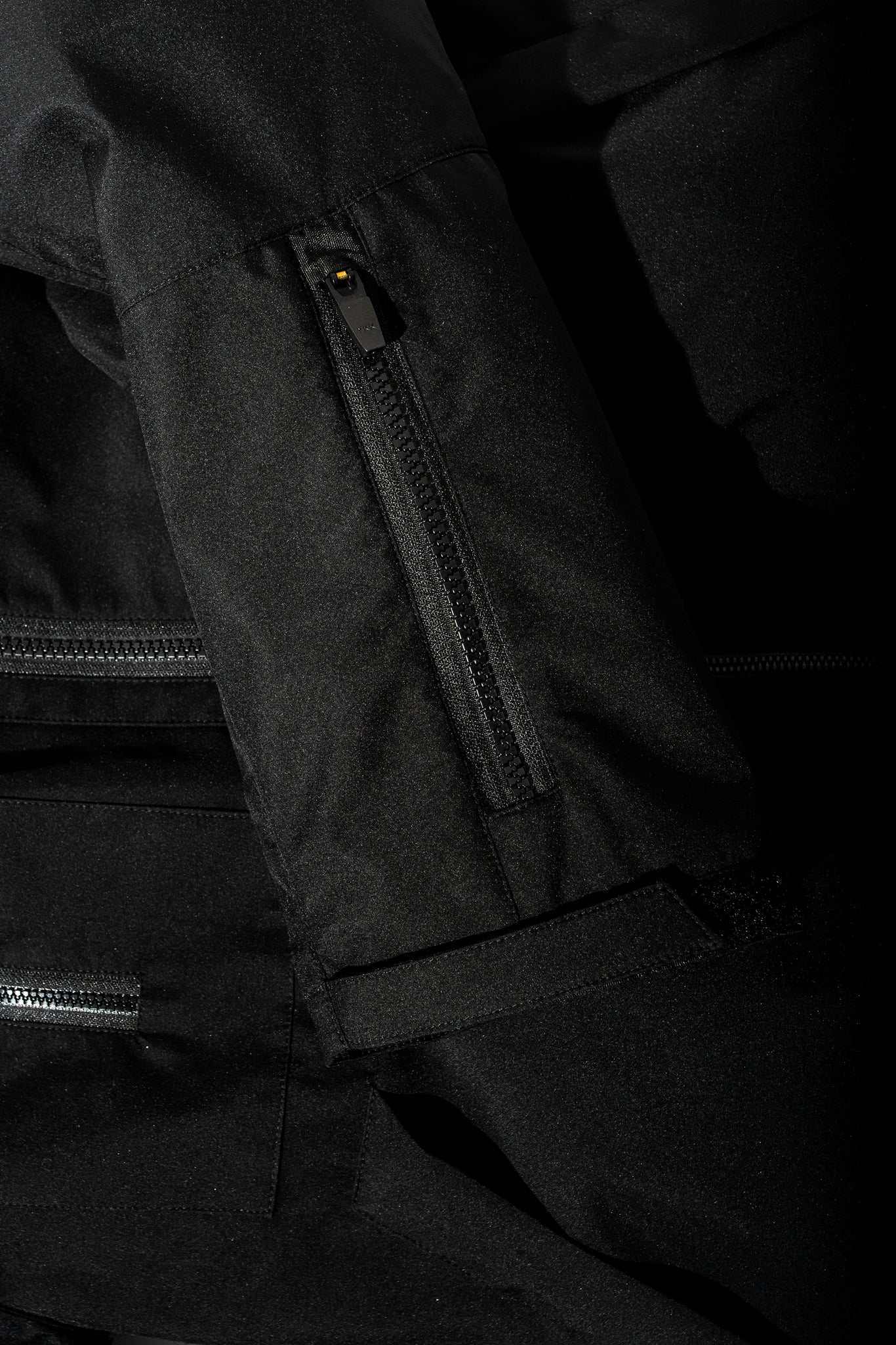 2. idle/idō x ORBITgear "OSMOSIS" Windproof Jacket